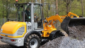 Study of the market of mini-loaders with a rotary frame